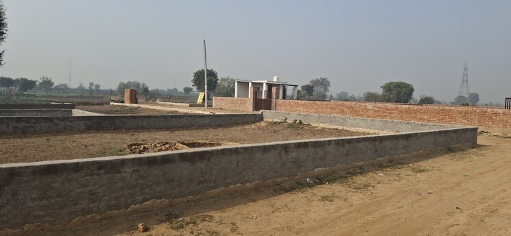 undefined, upsidc site b  100 Sq.Yd. Plot In Upsidc Site B Greater Noida 8107528