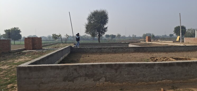 undefined, upsidc site b  100 Sq.Yd. Plot In Upsidc Site B Greater Noida 8107528