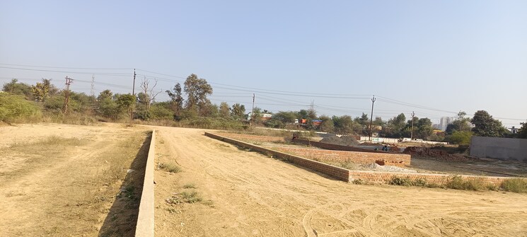 undefined, gomti nagar  800 Sq.Yd. Plot In Gomti Nagar Lucknow 8107557