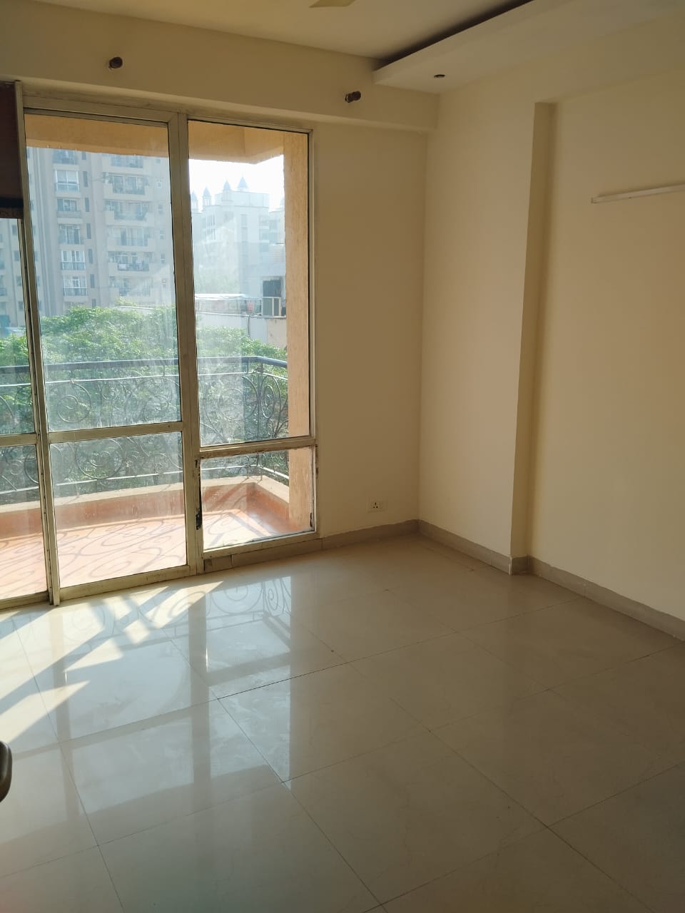 Office Space For Sale in Vipul Trade Centre