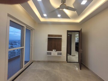 Room in 3 BHK Apartment at Gms Road – for Sale