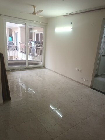 Room in 2 BHK Apartment at BPTP Discovery Park, Sector 80 – for Rent