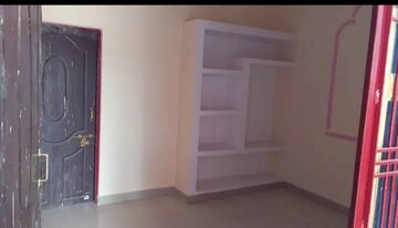 Room in 2 BHK Villa at Jankipuram – for Rent