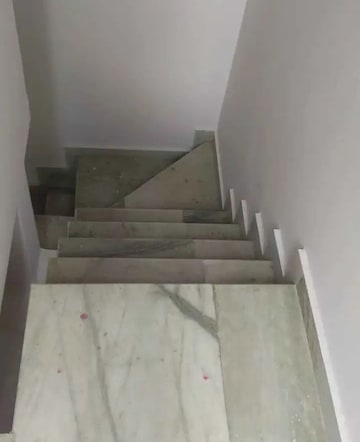 Staircase in 2 BHK Villa at Jankipuram – for Rent