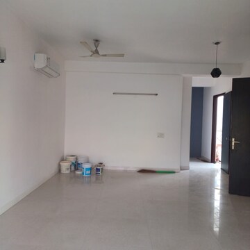 Room in 2 BHK Builder Floor at Ansal Sushant Lok I, Sector 43 – for Rent