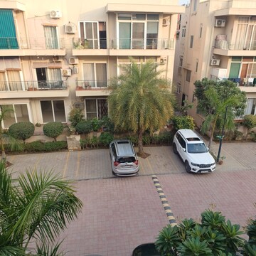 2 BHK Builder Floor – Exterior View View at Ansal Sushant Lok I, Sector 43 - for Rent
