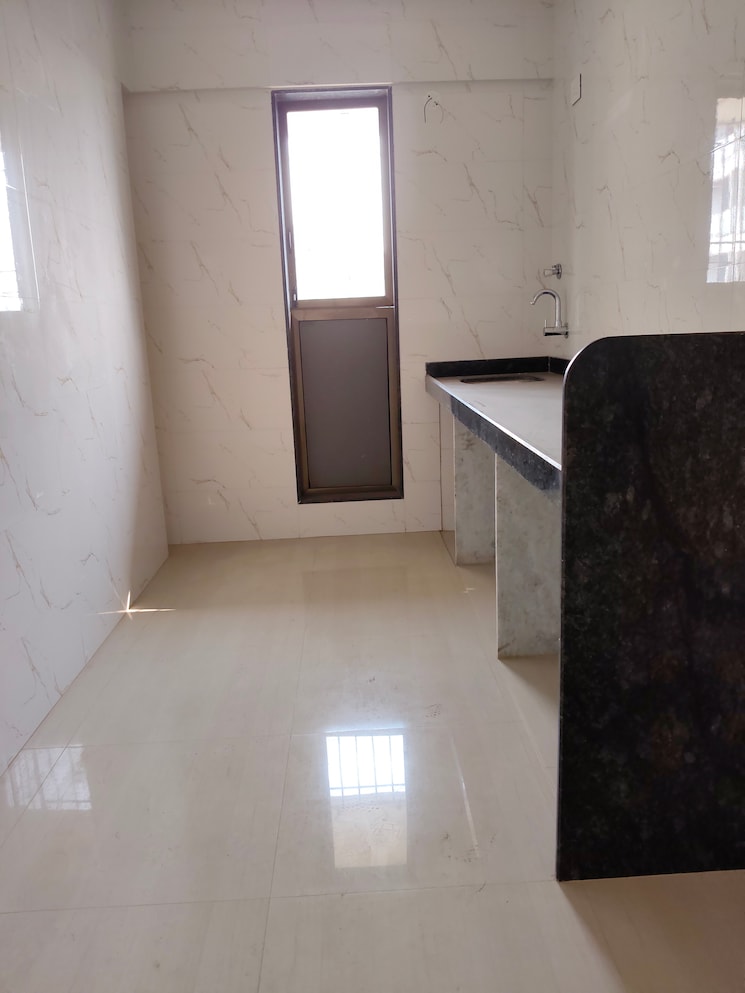 Bathroom, nirmaan-shivneri-chs 2 Bedroom 570 Sq.Ft. Apartment In Andheri West Mumbai 8107819