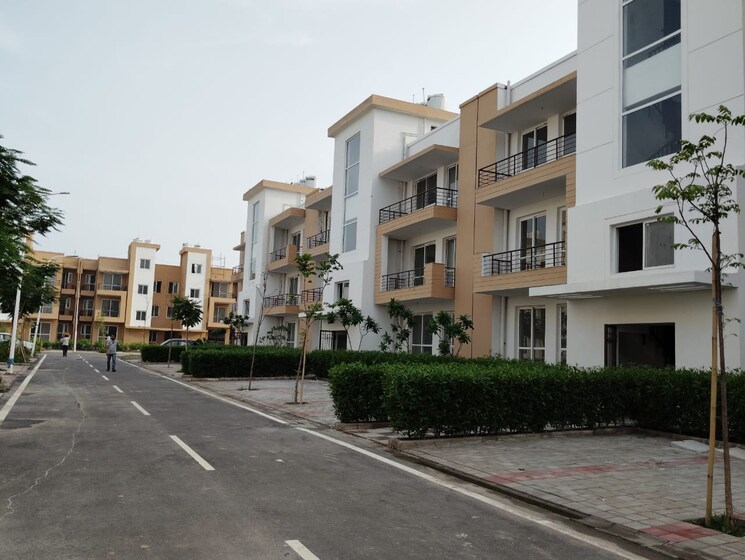 Exterior View, bptp-park-floors-i 3 Bedroom 1371 Sq.Ft. Builder Floor In Sector 77 Faridabad 8107841