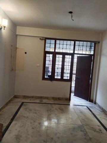 Room in 2 BHK Apartment at Himayat Nagar – for Sale