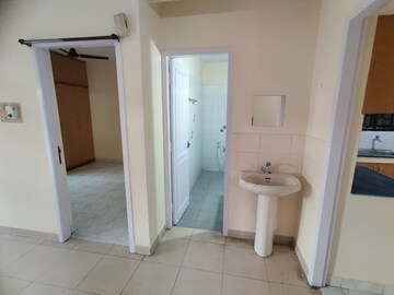 Bathroom in 2 BHK Apartment at Pai Layout – for Rent