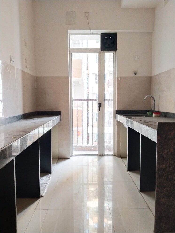 Kitchen, marathon-nexzone 1.5 Bedroom 664 Sq.Ft. Apartment In New Panvel Navi Mumbai 8107872