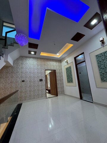 Master Bedroom in 5 BHK Villa at Gokulpura – for Sale