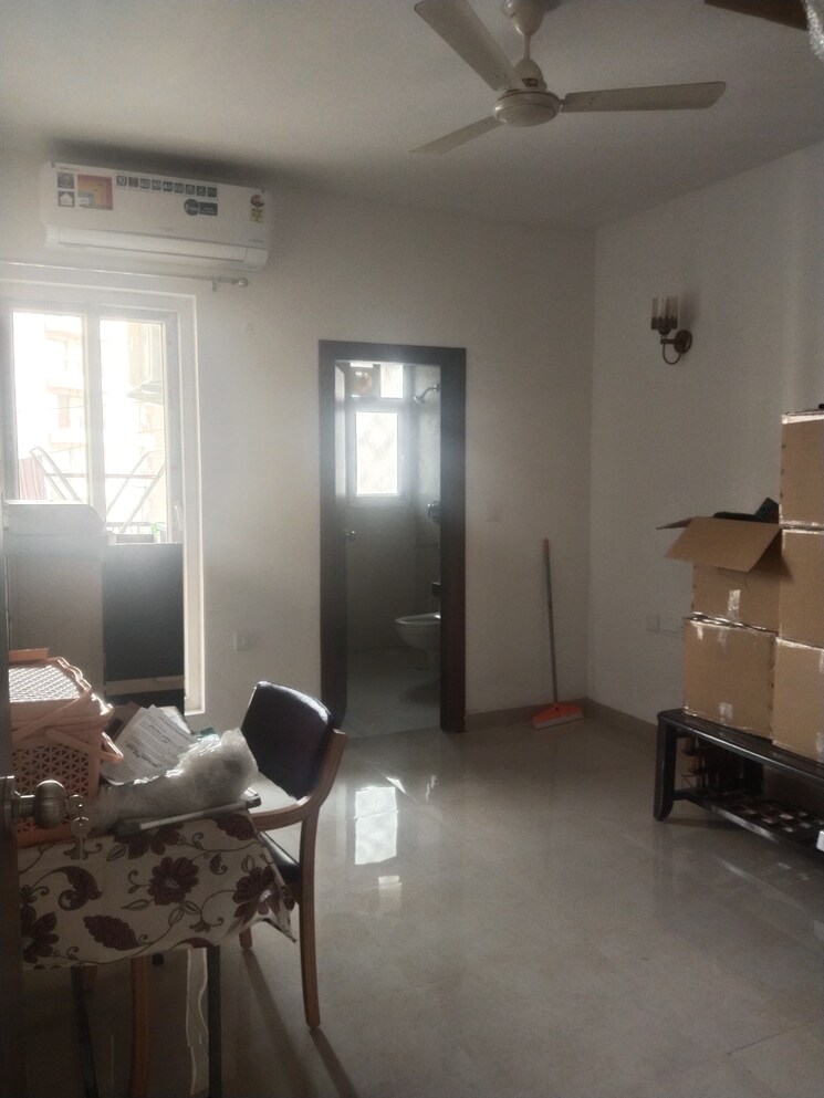 Living Room, godrej-meridien 3 Bedroom 1855 Sq.Ft. Apartment In Sector 106 Gurgaon 8107936