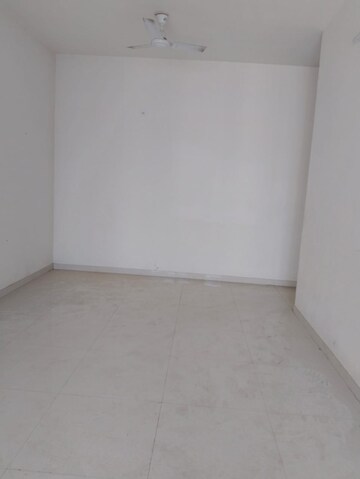 Room in 1.5 BHK Apartment at Marathon Nexzone, New Panvel – for Rent