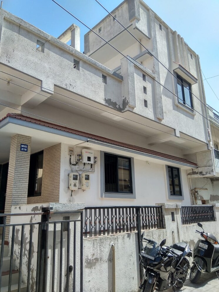 Exterior View, science city 4 Bedroom 250 Sq.Yd. Independent House In Science City Ahmedabad 8108078
