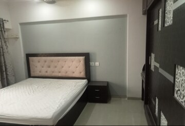 Bathroom in 2 BHK Apartment at Unique Poonam Estate Cluster 3, Mira Road – for Rent