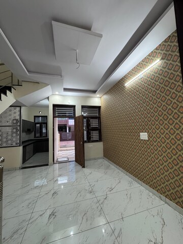 Parking in 3 BHK Villa at Kalwar Road – for Sale