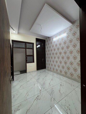 Room in 3 BHK Villa at Kalwar Road – for Sale