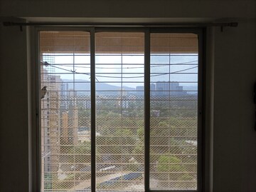 Room in 1 BHK Apartment at Puranik City, Kasarvadavali – for Sale