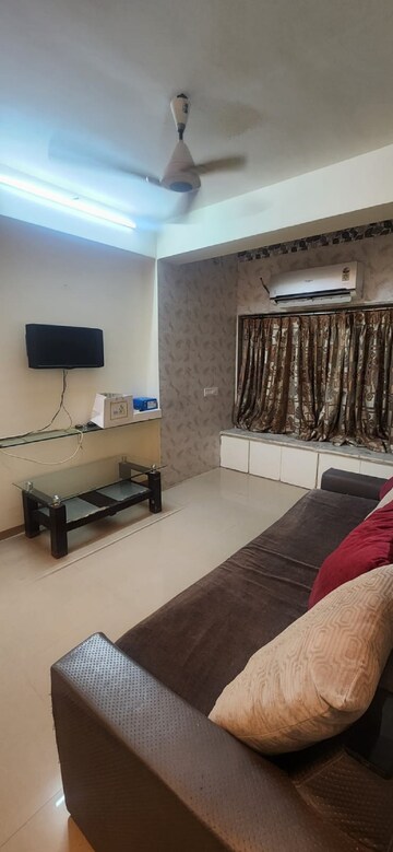 1.5 BHK Apartment For Rent in Santacruz West Mumbai  8108131