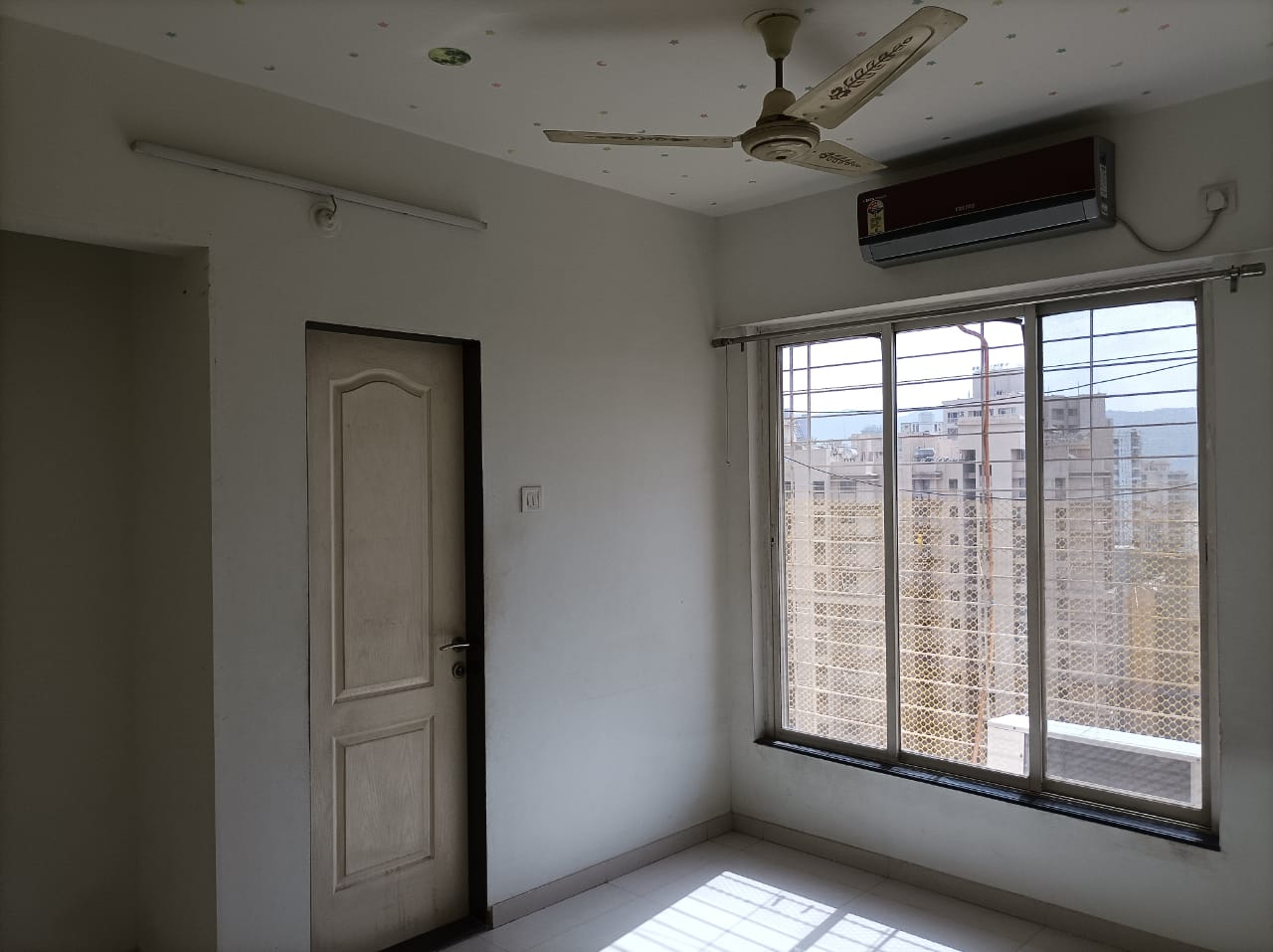 1 BHK Apartment For Sale in Puranik Hometown