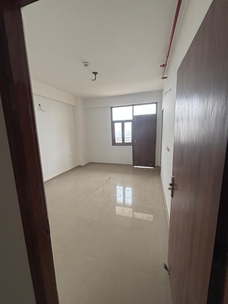 Bathroom, sanchar-nest-palm-heights 4 Bedroom 3200 Sq.Ft. Apartment In Wave City Ghaziabad 8108164