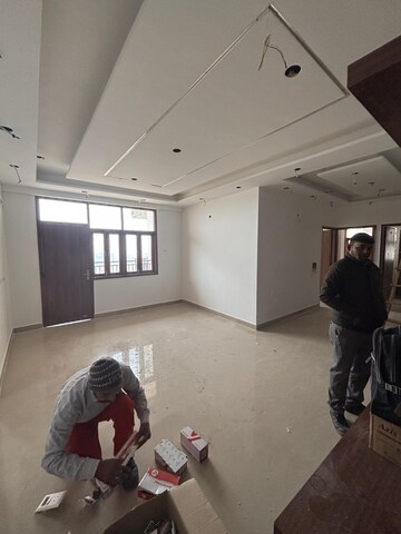 Parking in 4 BHK Apartment at Sanchar Nest Palm Heights, Wave City – for Rent