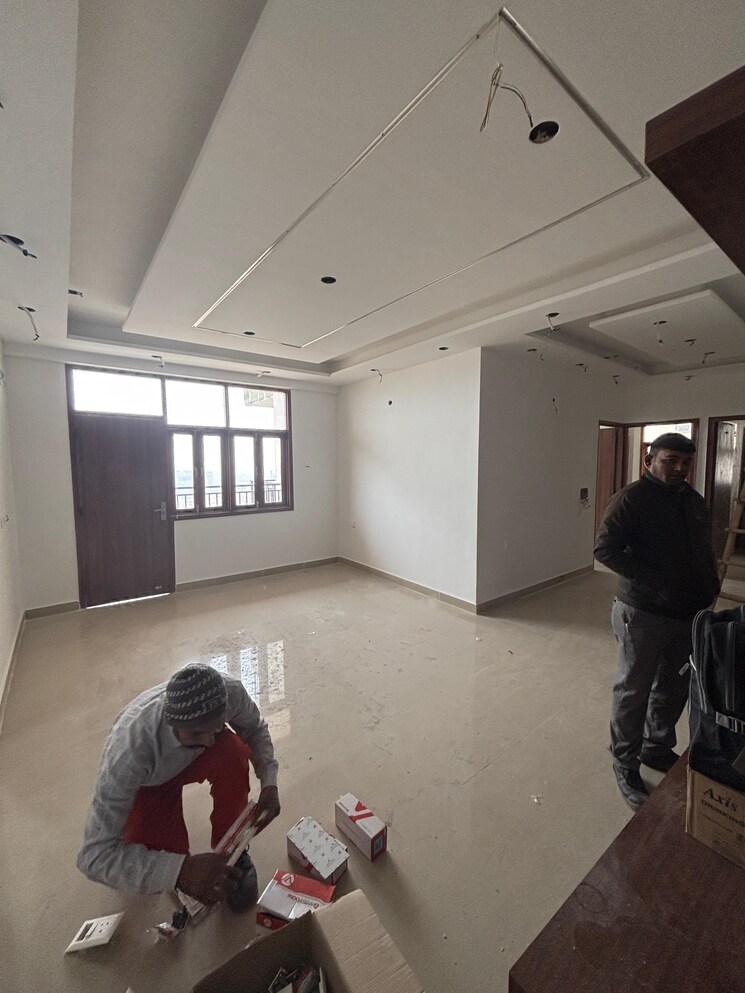  Parking, sanchar-nest-palm-heights 4 Bedroom 3200 Sq.Ft. Apartment In Wave City Ghaziabad 8108164