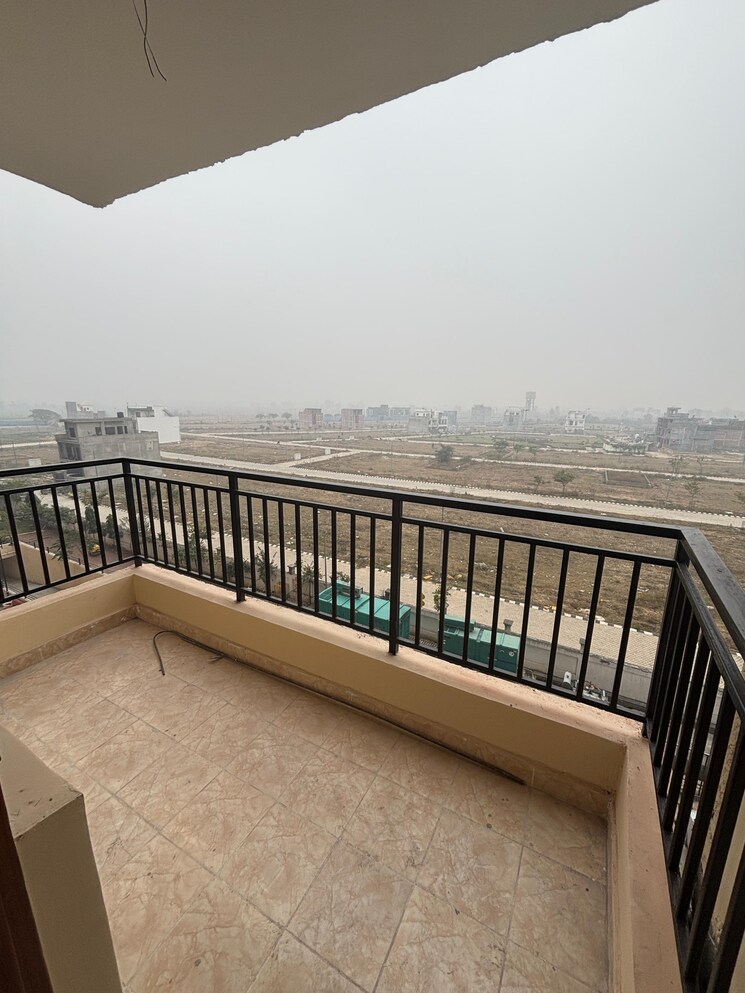 Balcony, sanchar-nest-palm-heights 4 Bedroom 3200 Sq.Ft. Apartment In Wave City Ghaziabad 8108164