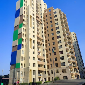 3 BHK Apartment – Exterior View View at Unitech Fresco, Sector 50 - for Rent