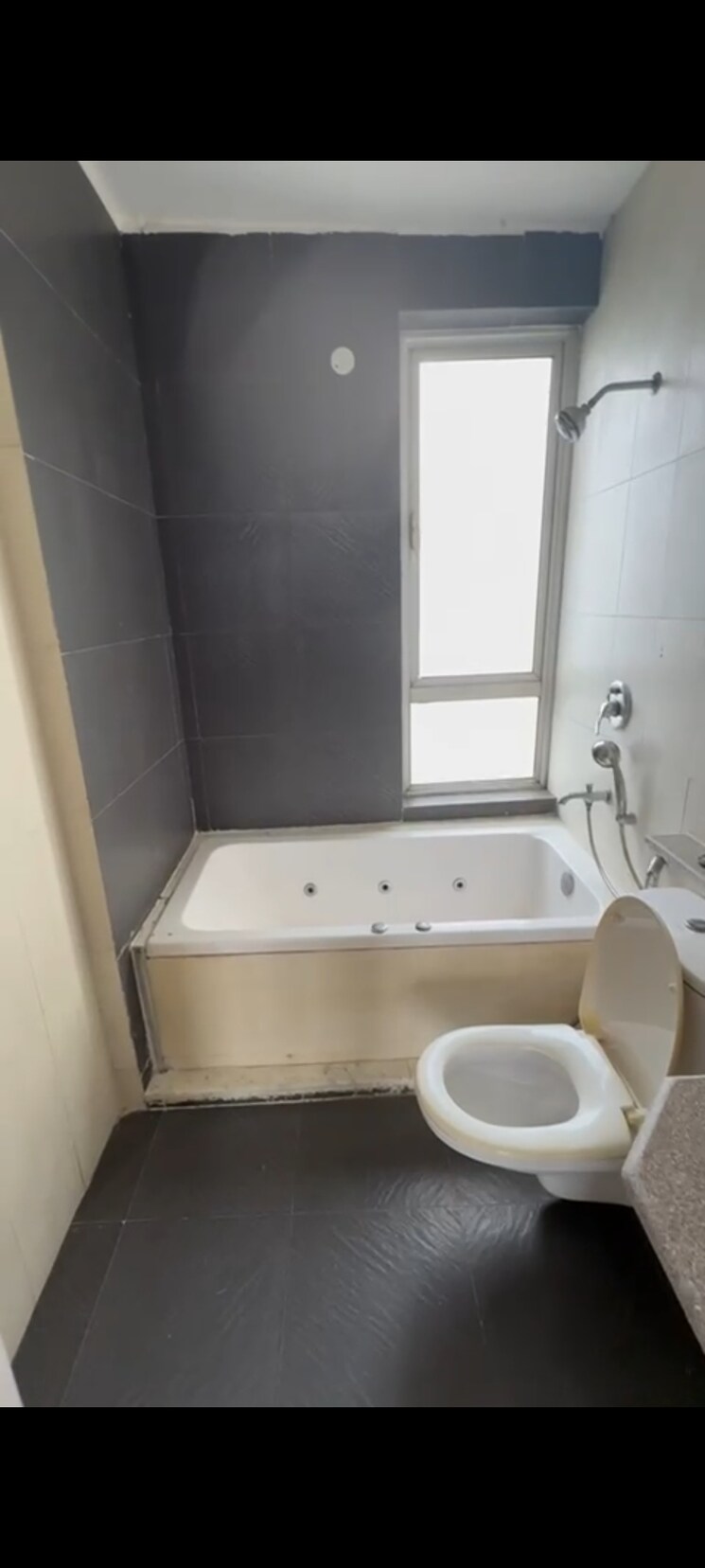 Bathroom, unitech-verve 3 Bedroom 1785 Sq.Ft. Apartment In Pi Greater Noida Greater Noida 8108232