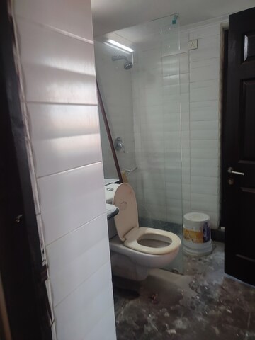 Kitchen in 3 BHK Apartment at Unitech Fresco, Sector 50 – for Rent