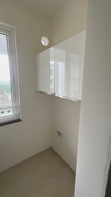 Room in 3 BHK Apartment at Purva Palm Beach, Hennur Road – for Sale