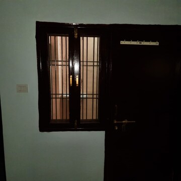 Room in 2 BHK Builder Floor at Indira Nagar – for Rent