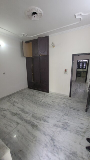 Room in 4 BHK Independent House at Sector 46 – for Sale