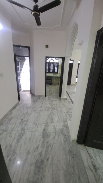 Room in 4 BHK Independent House at Sector 46 – for Sale