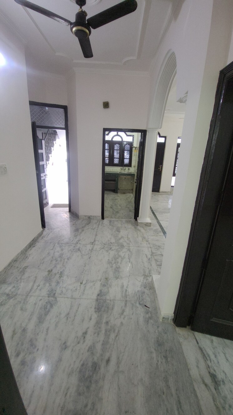 Room, sector 46 4 Bedroom 160 Sq.Yd. Independent House In Sector 46 Faridabad 8108259