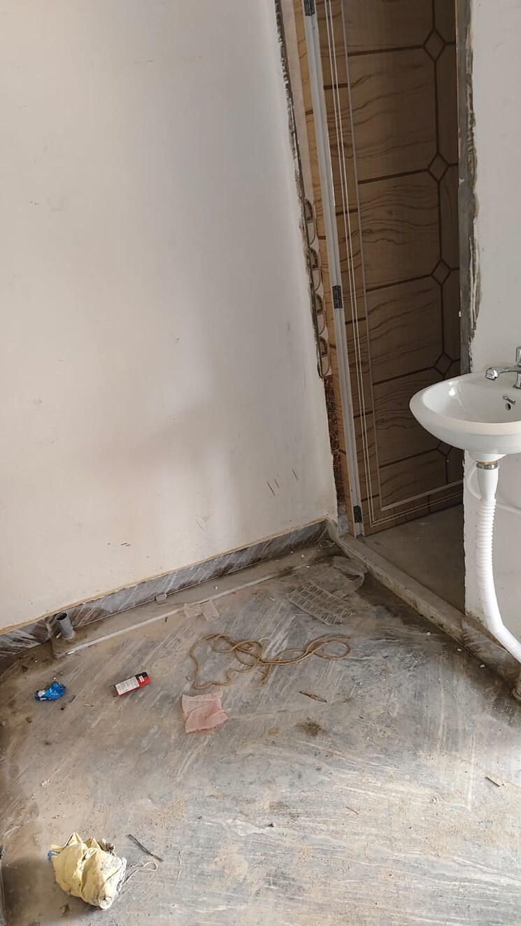 Bathroom, kona expressway 2 Bedroom 800 Sq.Ft. Apartment In Kona Expressway Kolkata 8108264