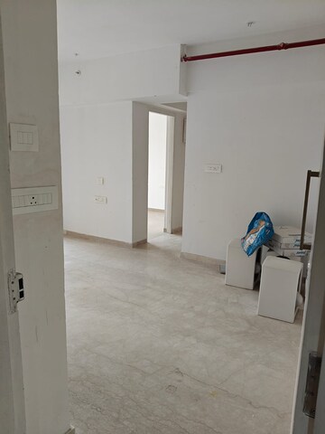 Room in 2 BHK Apartment at Kanakia Silicon Valley, Powai – for Rent