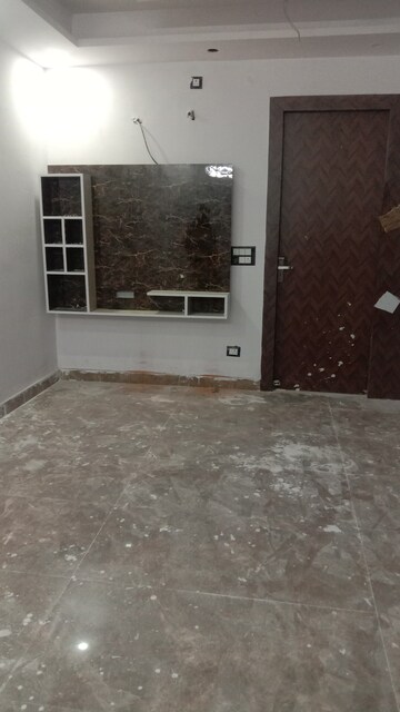 Room in 3 BHK Builder Floor at Avantika Extension – for Sale