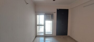 Room in 3 BHK Apartment at Gardenia Golf City, Sector 75 – for Rent