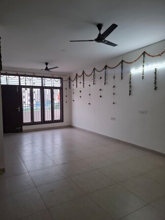 2.5 BHK Builder Floor For Rent in Wave Floors Mahurali Ghaziabad  8108336