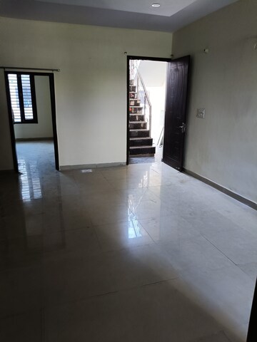 Room in 2 BHK Builder Floor at Dhakoli Village – for Rent