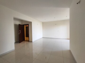 Room in 2 BHK Apartment at Century Breeze, Jakkuru – for Sale
