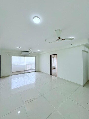 Room in 3 BHK Apartment at Shapoorji Pallonji Joyville Phase 2, Sector 102 – for Rent