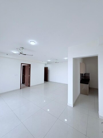 Room in 3 BHK Apartment at Shapoorji Pallonji Joyville Phase 2, Sector 102 – for Rent