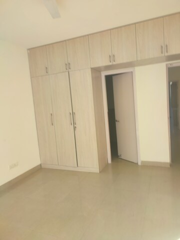 3 BHK Apartment For Rent in Emaar Emerald Floors Premier, Sector 65