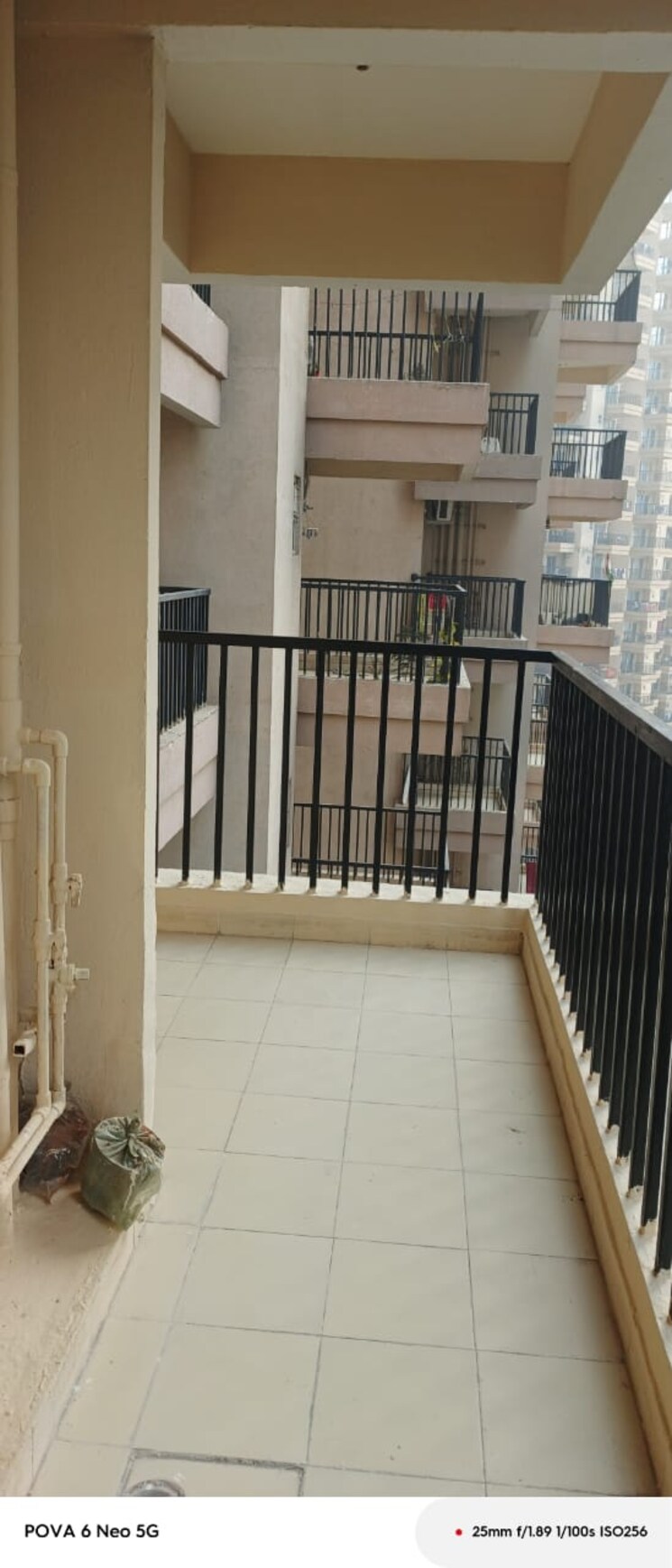 Balcony, gaur-yamuna-city 2 Bedroom 1270 Sq.Ft. Apartment In Gaur Yamuna City Greater Noida 8108471