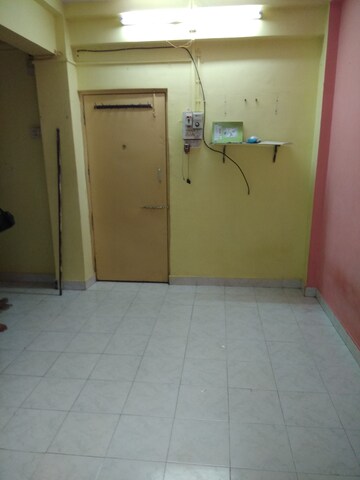 Room in Studio Apartment at Jankalyan Nagar – for Rent