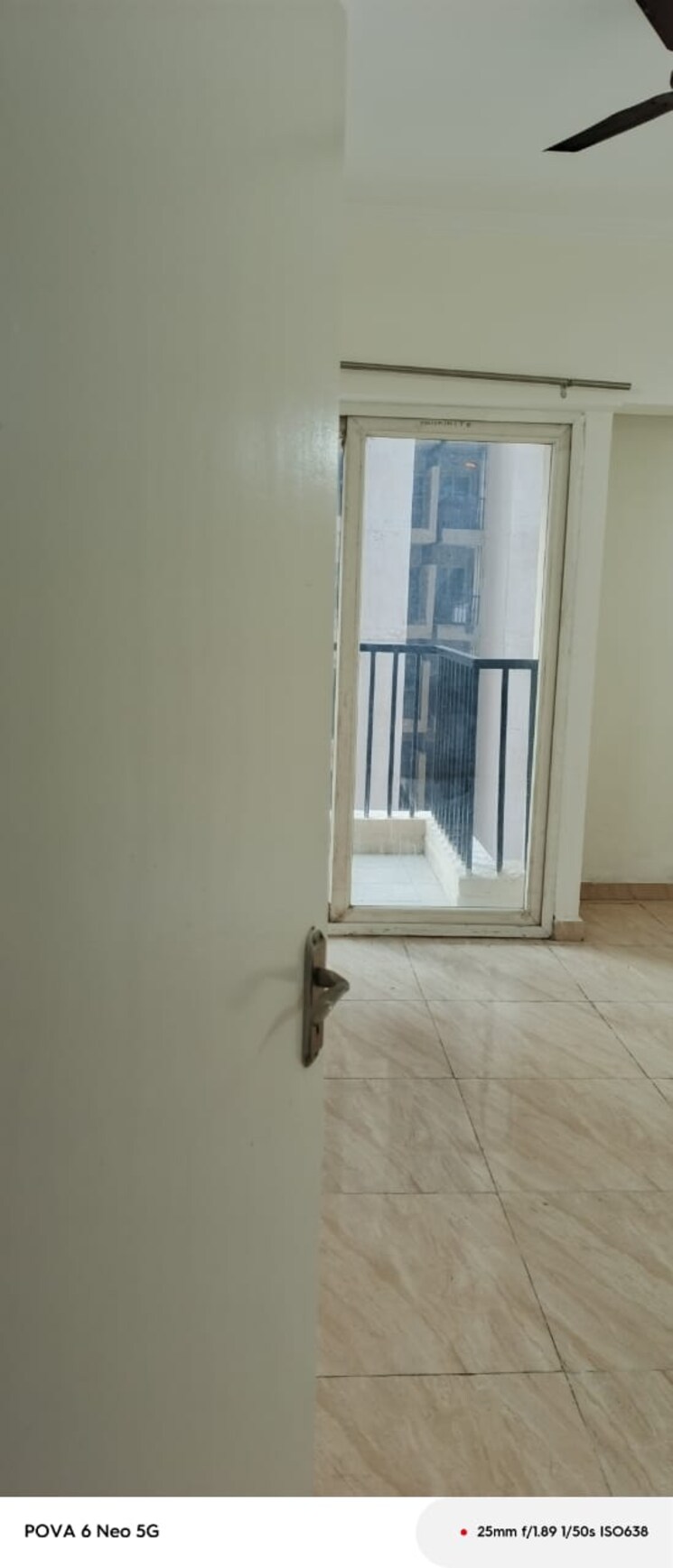 Room, gaur-yamuna-city 2 Bedroom 1000 Sq.Ft. Apartment In Gaur Yamuna City Greater Noida 8108496